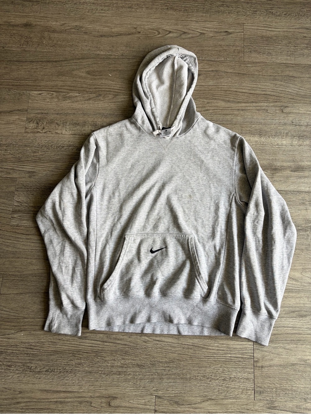 Nike Men’s Gray Pullover center swoosh pocket  Hoodie